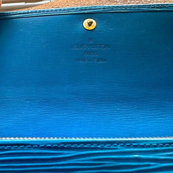 Blue Epi Leather wallet - Picture 3 of 6